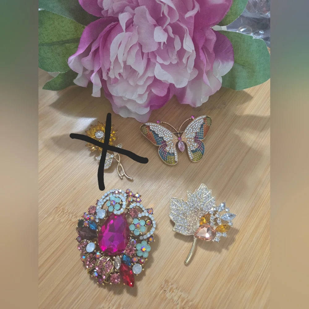 Elegant Multicolor Brooch 3 Piece Set - Picture 5 of 5